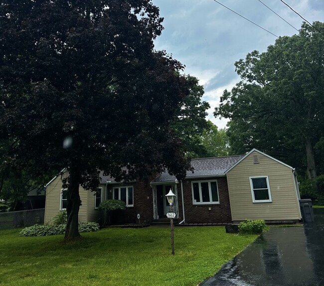 Primary Photo - 3662 Monaca Ave