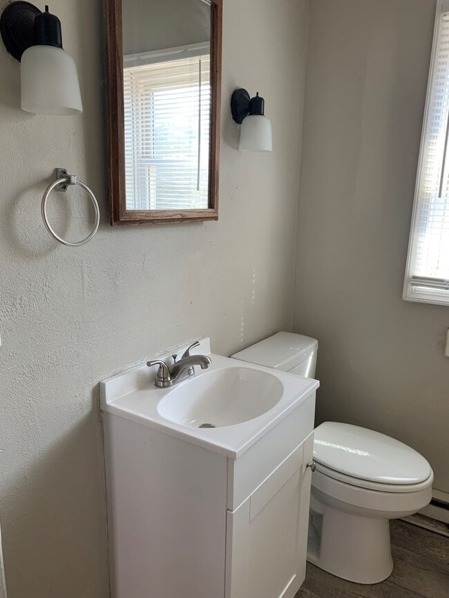 Building Photo - 1219 Pierce St