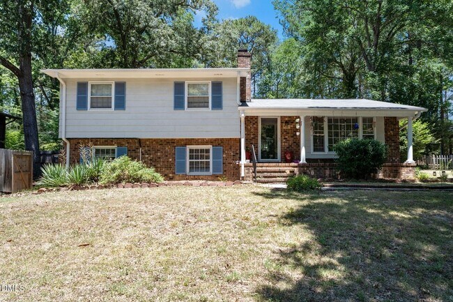 Building Photo - 1547 Fountain Ridge Rd