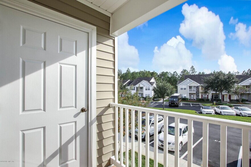 Porch/Balcony - 575 Oakleaf Plantation Pkwy