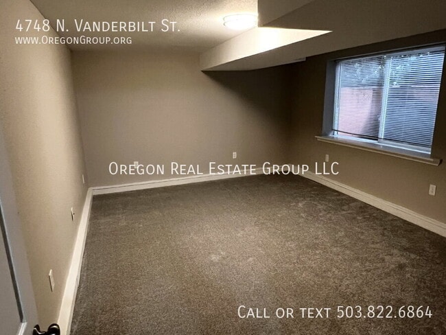 Building Photo - 4748 N Vanderbilt St