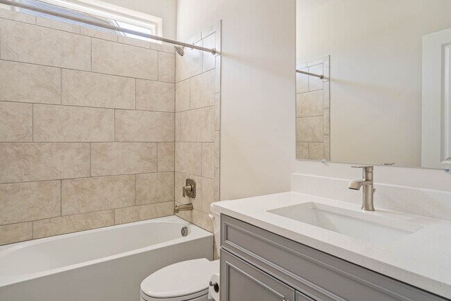 Building Photo - 31515 Deep Pond Ln