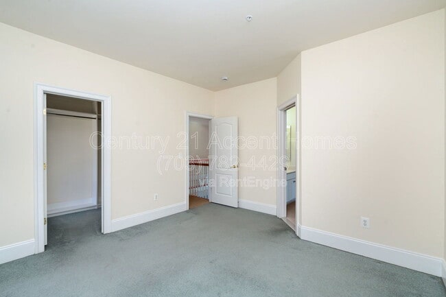 Building Photo - 8401 Tysons Trace Ct