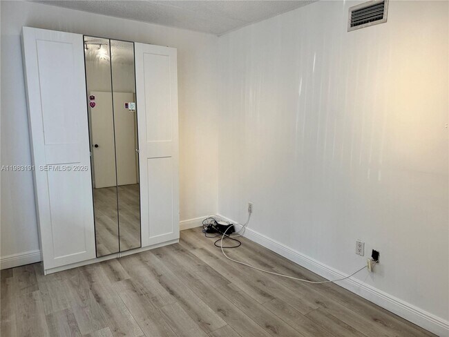 Building Photo - 8025 Lake Dr