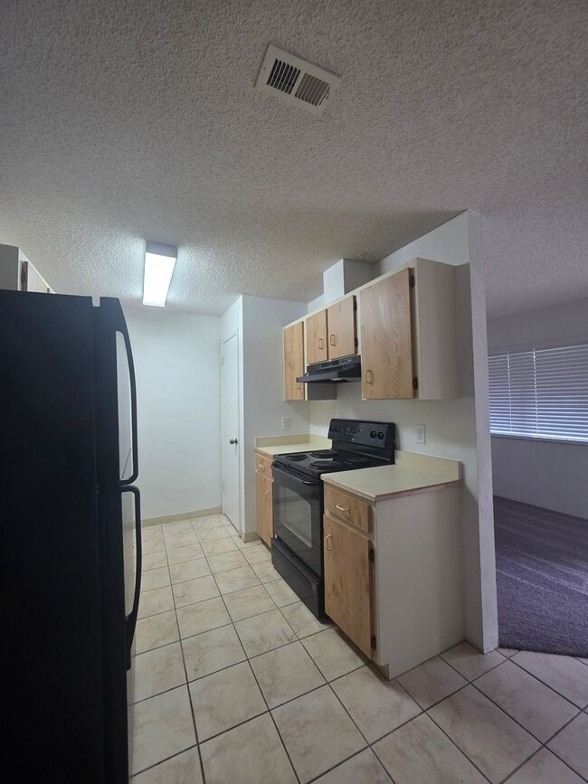 Building Photo - 1 Bedroom 1 Bath ** LIMITED TIME SPECIAL **