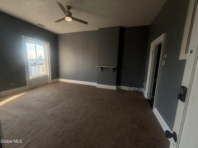 Building Photo - 17 Ash Grove Pl