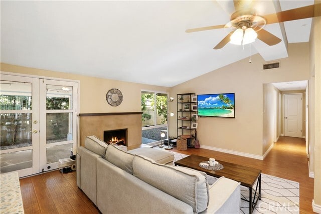 Building Photo - 526 N Emerald Dr