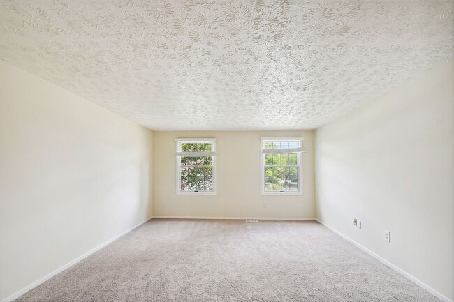 Building Photo - 1402 Kingstream Dr