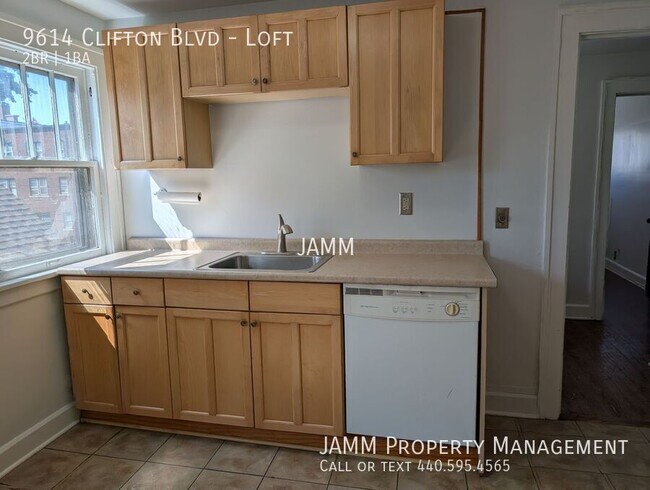 Building Photo - 9614 Clifton Blvd