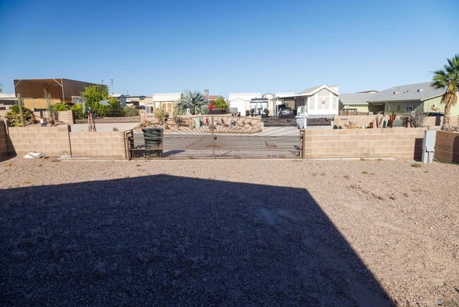 Building Photo - 10424 Mohave Trail