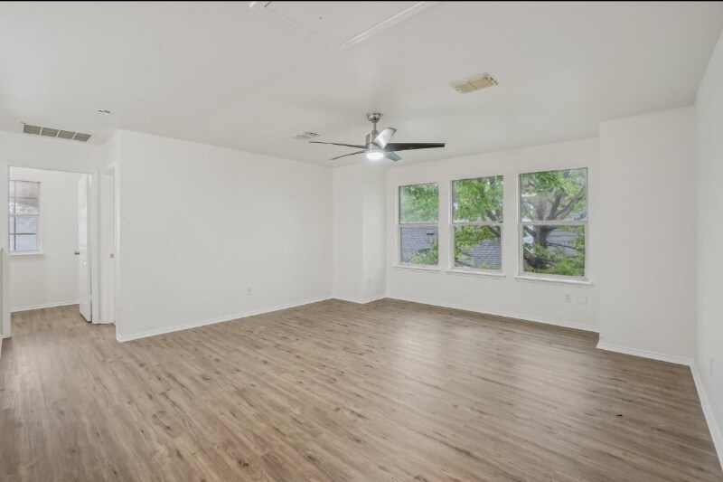 Building Photo - 4662 Snow Ridge Ct