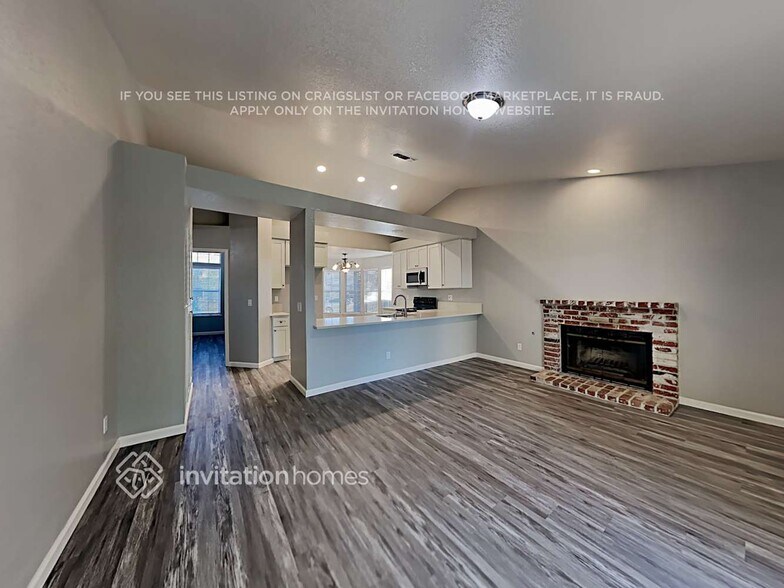 Building Photo - 224 Wren Dr