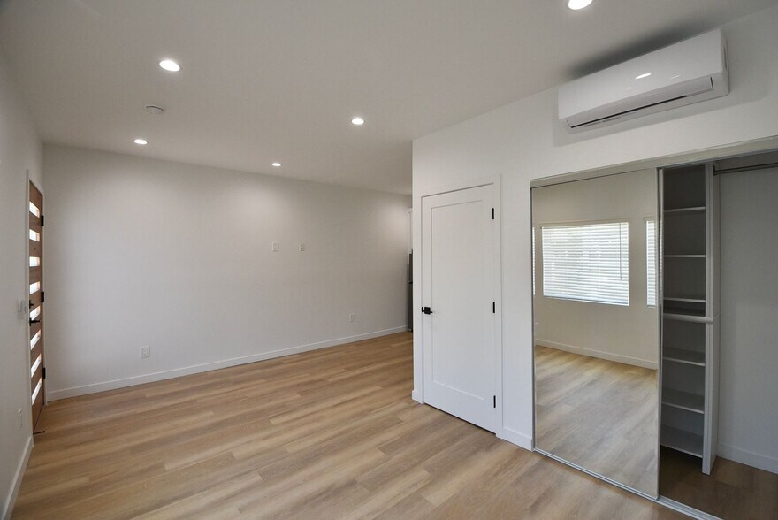 Building Photo - 2683 34th St