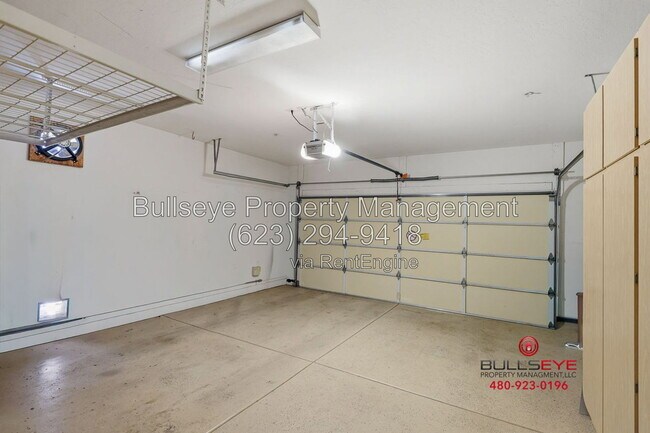 Building Photo - 2927 W Plum Hollow Dr