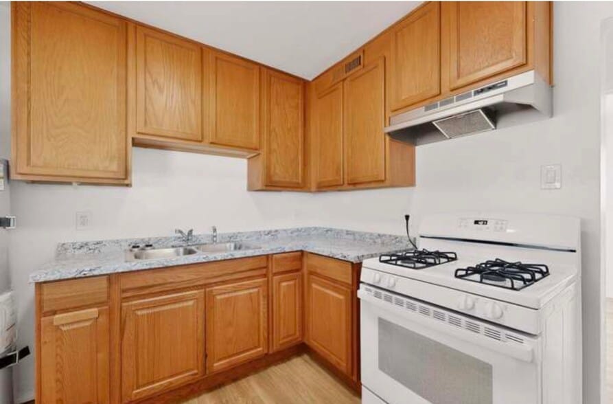 Building Photo - 8316 Trumbull Ave SE