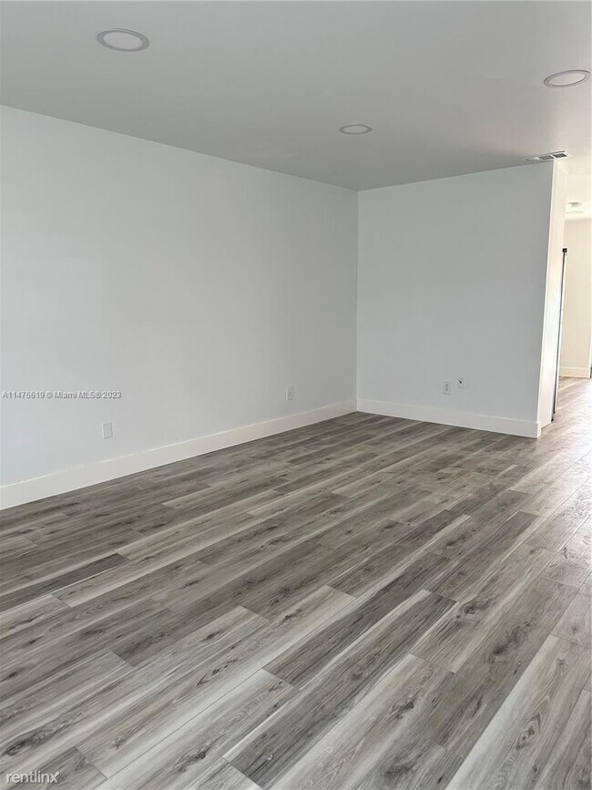 Building Photo - 3 br, 2 bath House - 15348 SW 70th Ln