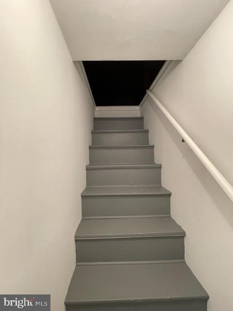 Building Photo - 303 Granville Dr