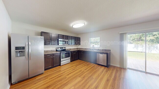 Building Photo - 5000 Magnolia Valley Dr