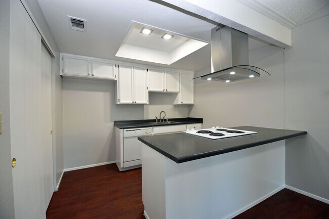 Building Photo - 5902-5902 Bourbon Dr