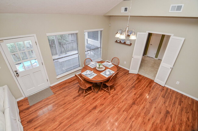 Building Photo - Echo Ridge, Sugar Land, TX 77478 - 3 BR 2 BA single-family home