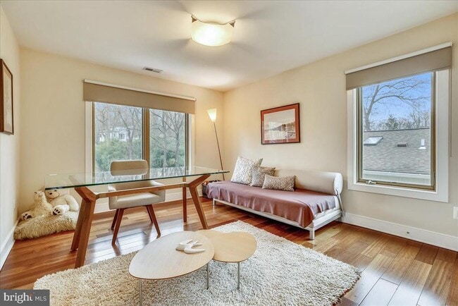 Building Photo - 6600 80th Pl