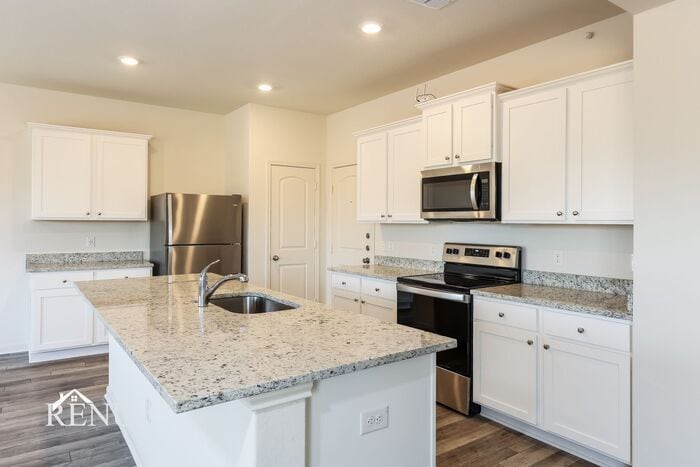 Building Photo - 2810 Praline Ferry