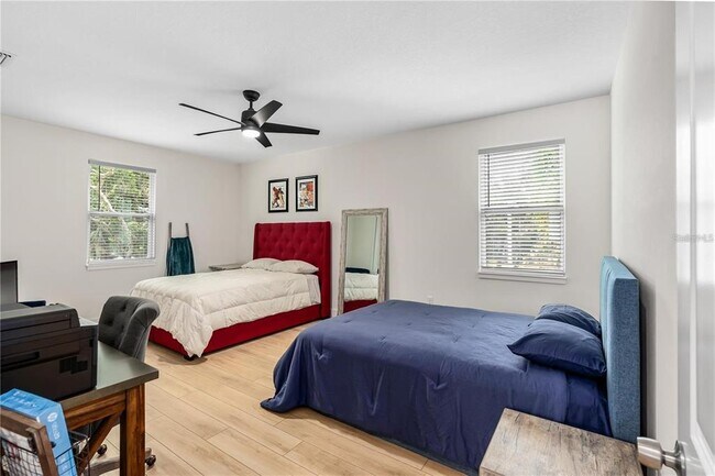 Building Photo - 350 2nd Ave E