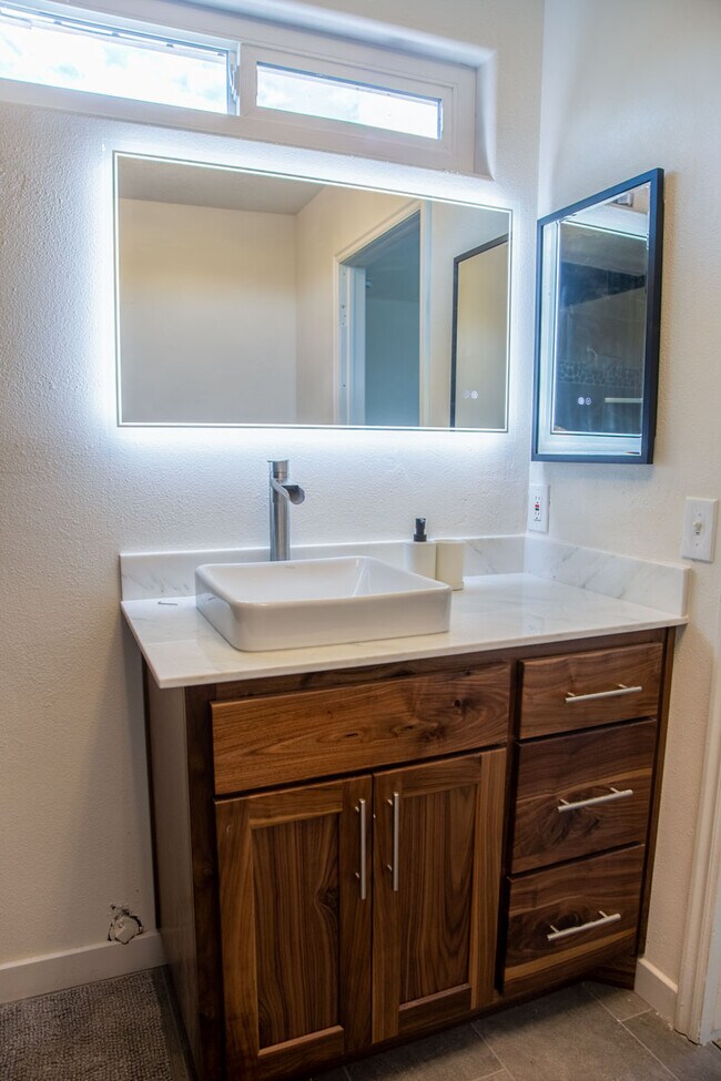 Building Photo - 337 N 3510 W