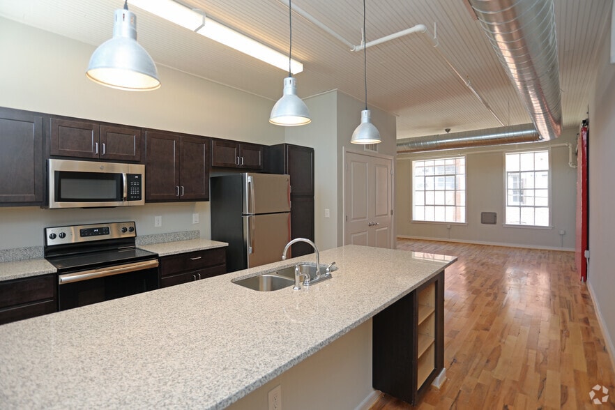 3BR,2BA-1340 SF - Spencer's Mill Apartments