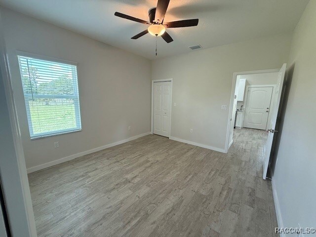 Building Photo - 5838 W Green Acres St