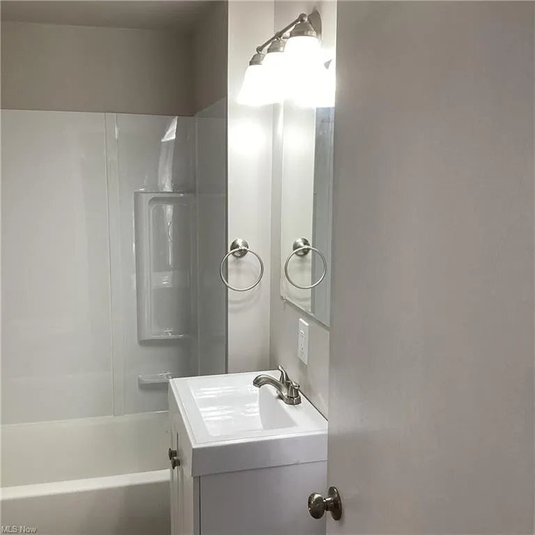 Building Photo - 3558 Cummings Rd