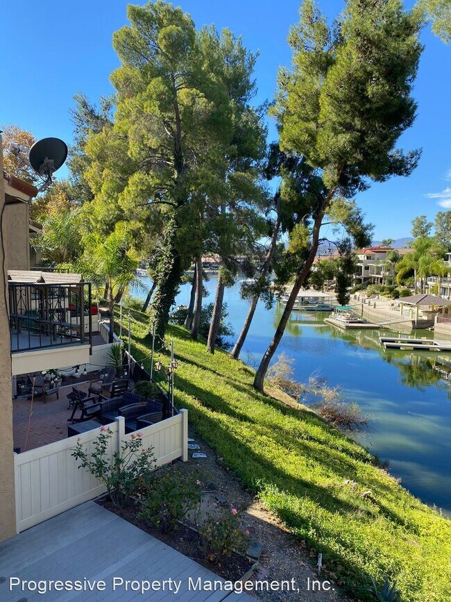 Building Photo - 24311 Canyon Lake Dr N