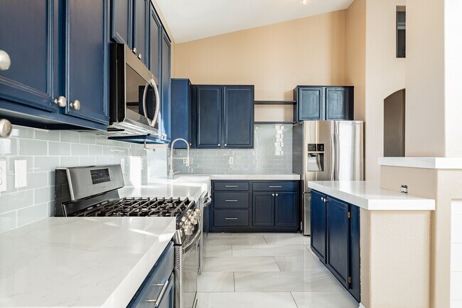 Plenty of space and cabinets. - 8600 Mirada del Sol Dr