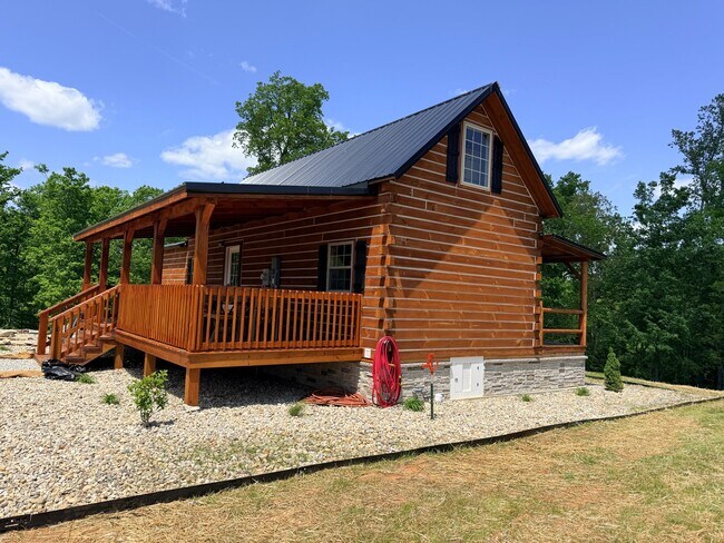 Building Photo - 680 Ozee Farm Rd