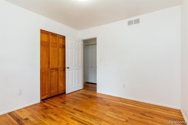 Building Photo - 21918 Knudsen Dr