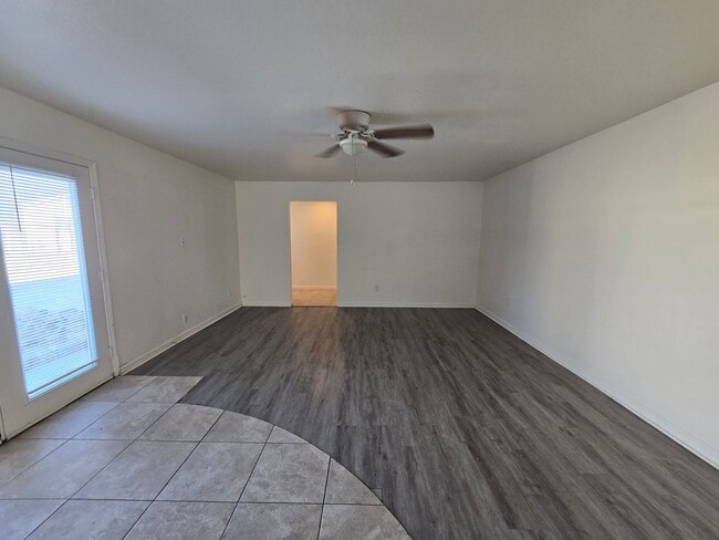 Building Photo - 4124 W Ave L 6