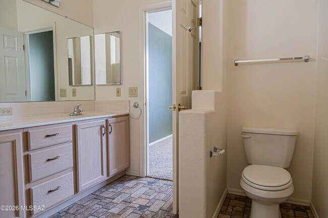 Building Photo - 11146 N Desert Flower Dr