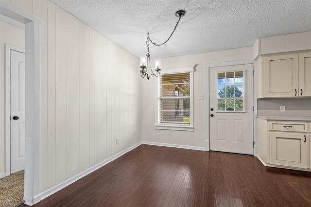 Building Photo - 807 Texas St