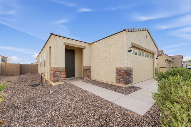Building Photo - 1623 W Pima Ct