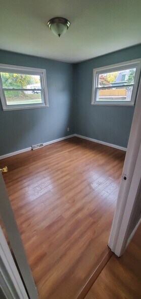bed1 - 316 N Hill St