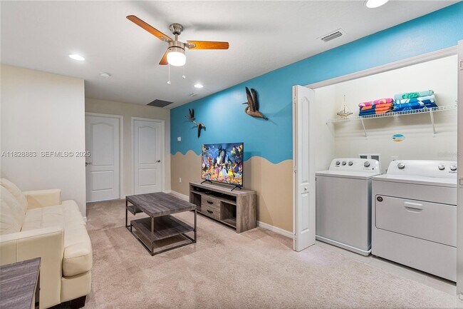 Building Photo - 2428 Dubai St