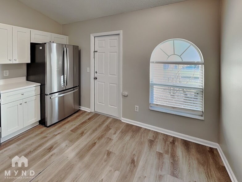 Building Photo - 2581 Sage Dr