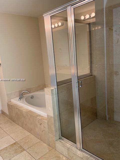 Building Photo - 3330 NE 190th St