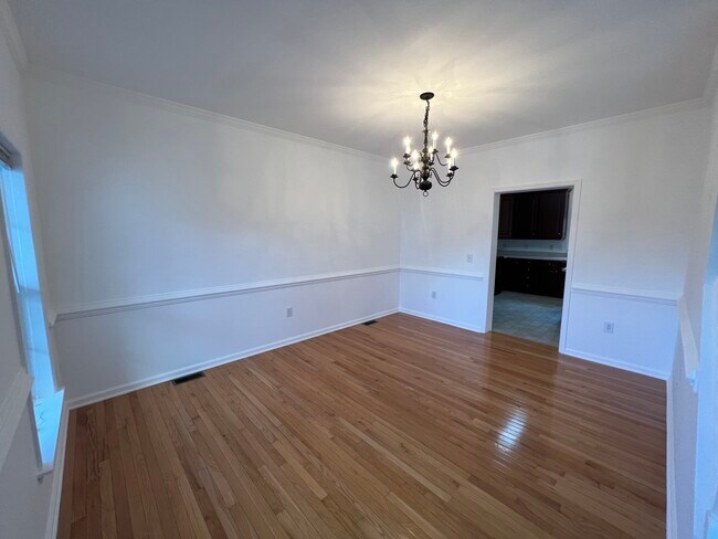 Building Photo - 43 Carlsbad Dr