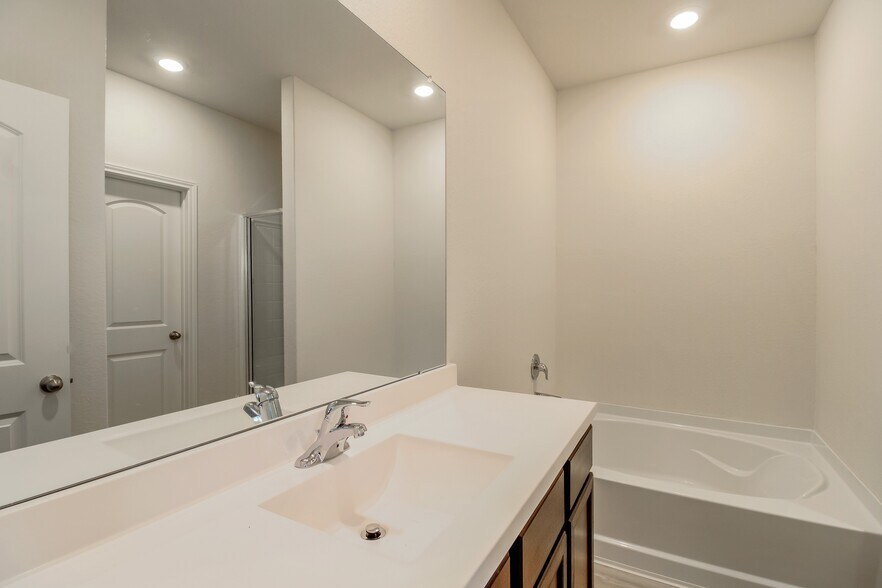 Building Photo - 26701 Frost Dr