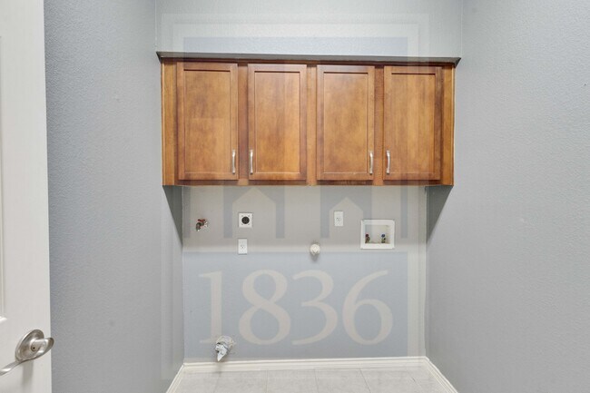 Building Photo - 11508 Staked Plains Dr