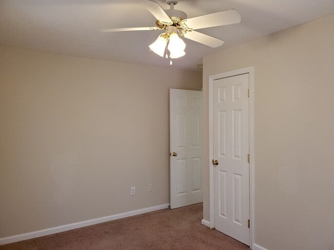 Building Photo - 1511 Converse Ave