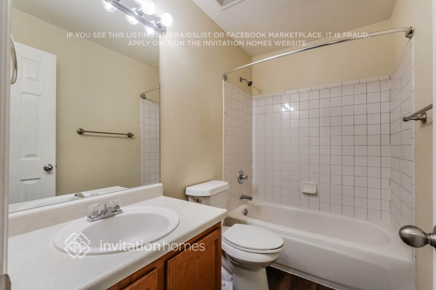 Building Photo - 3365 Bareback Dr