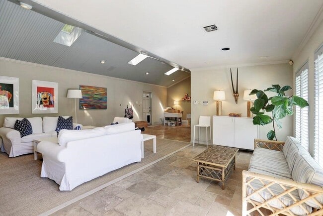 Building Photo - 5508 Candlewood Dr