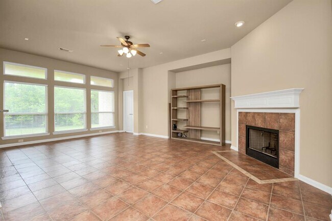 Building Photo - 6727 Oakman Ln